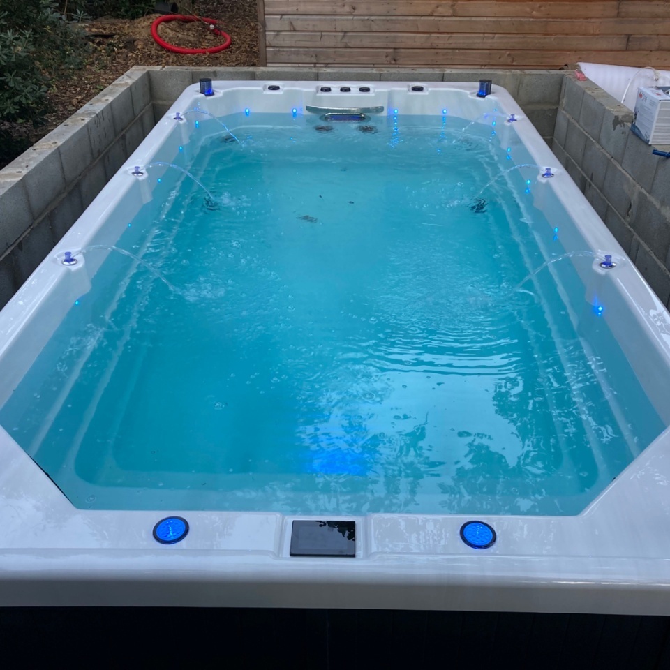 Плавательный спа-бассейн Lovia Spa ZR7861 (рис.9) Плавательный спа-бассейн Lovia Spa ZR7861 (рис.9)